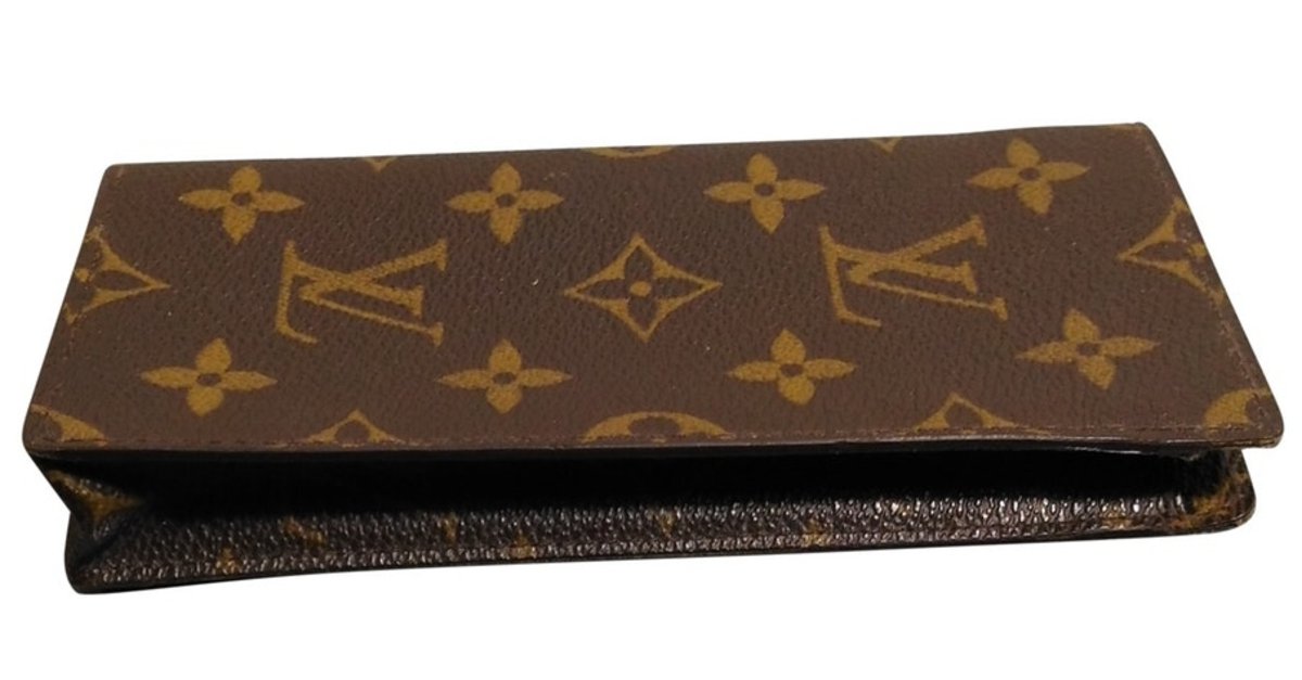 Louis Vuitton Etui à lunettes Brown Cloth ref.972260 - Joli Closet