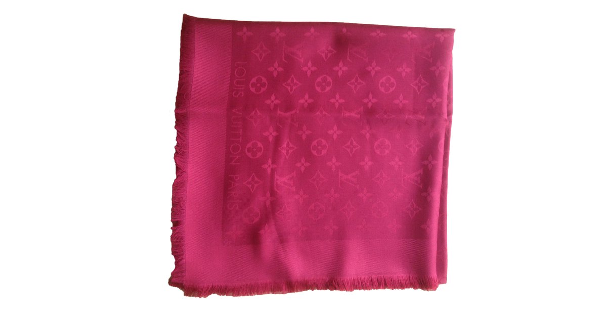 LV Monogram Shawl M71360 in 2023  Louis vuitton monogram shawl, Lv  monogram, Louis vuitton monogram