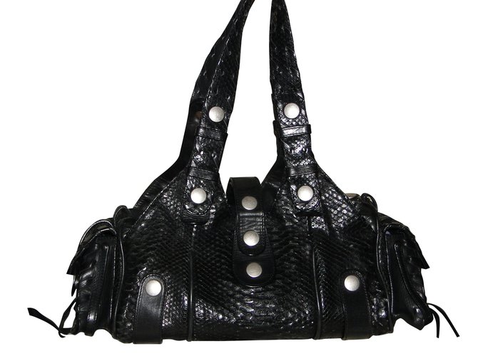 Chloé シルベラードポストンレザーバッグ ブラック Chloé シルベラードポストンレザーバッグ ブラック レディース