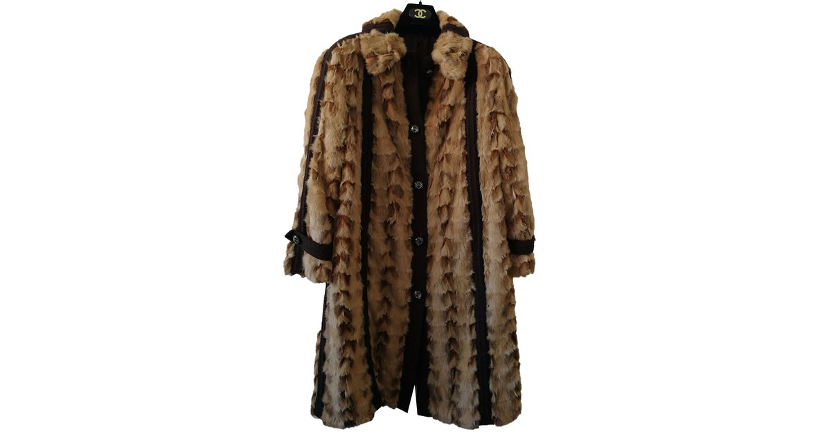 Fur Coat Loewe Brown Beige ref.52492 - Joli Closet