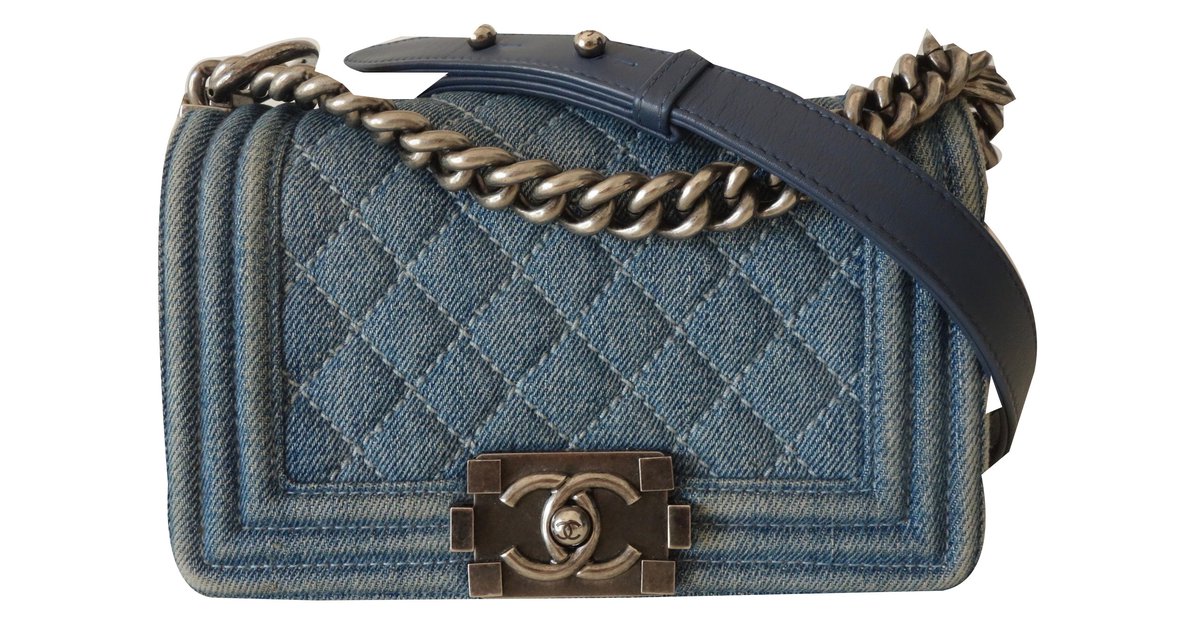 CHANEL BOY ALLIGATOR BAG Blue Exotic leather ref.225438 - Joli Closet
