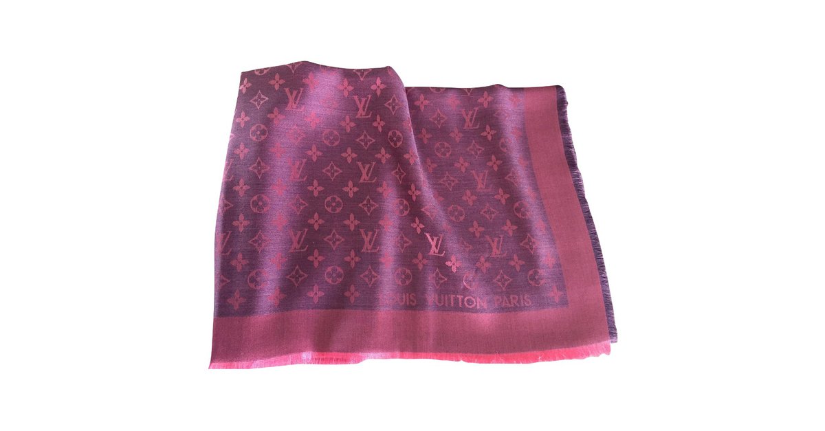 Louis Vuitton Silk scarves Pink Wool ref.55940 - Joli Closet