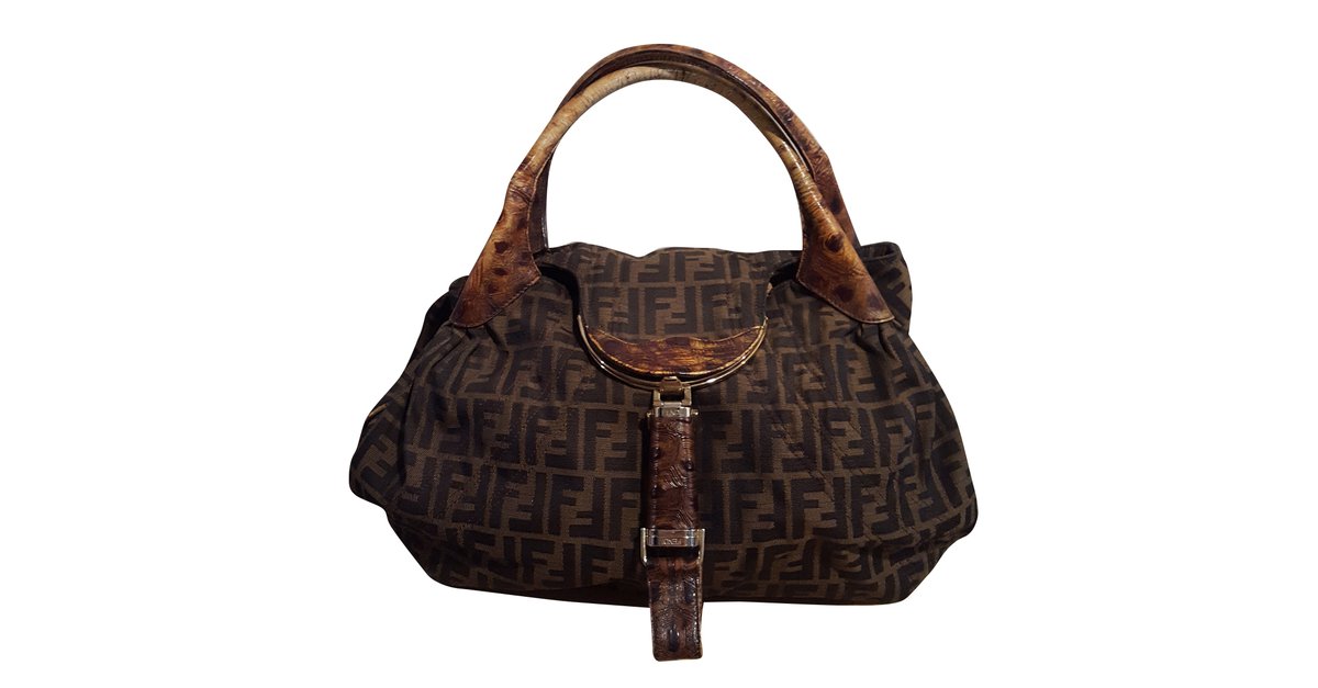 Fendi - Authenticated Spy Handbag - Cloth Brown for Women, Very Good Condition