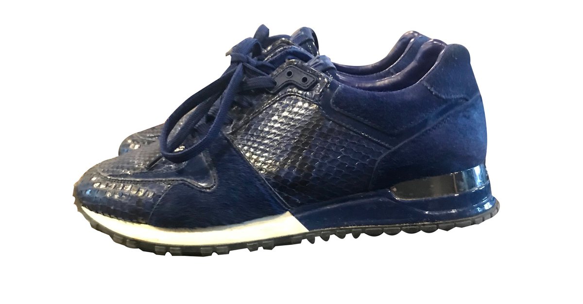 Louis Vuitton Sneakers Blue Leather ref.66048 - Joli Closet