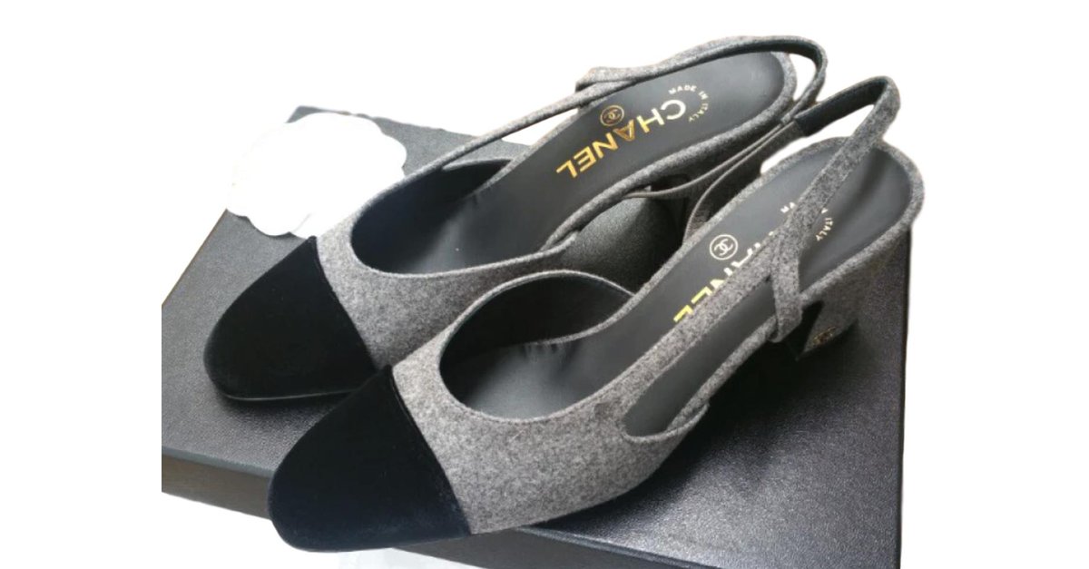 CHANEL classic slingback heels in velvet and tweed sz36 Grey ref.66749 -  Joli Closet