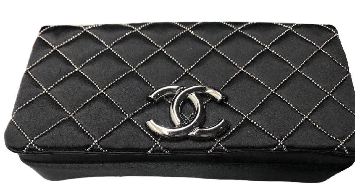 CHANEL Black Satin mini sac pochette evening bag ref.71453 - Joli