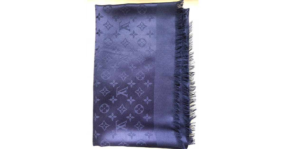 Châle monogram en soie Louis Vuitton Bleu en Soie - 37571847