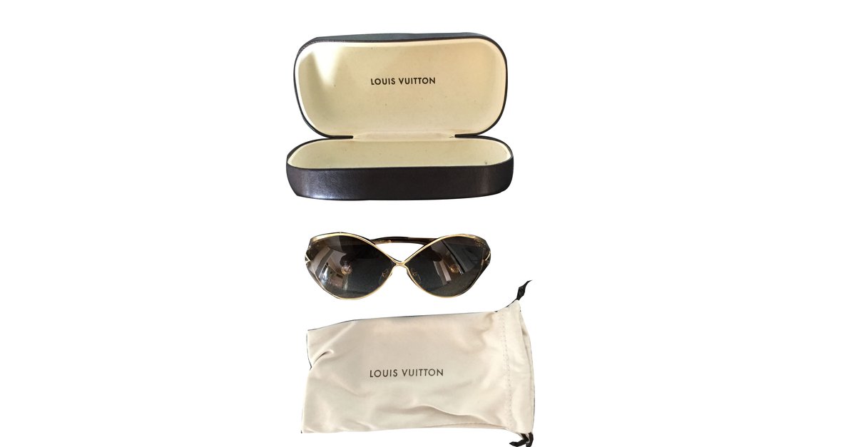 Louis Vuitton Sunglasses Golden Metal ref.170713 - Joli Closet