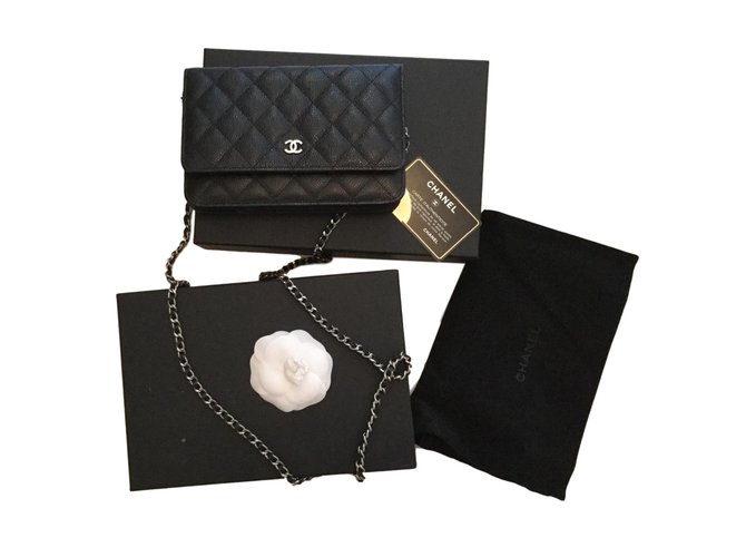 Chanel Clutch bags Black Leather ref.77175 Joli Closet