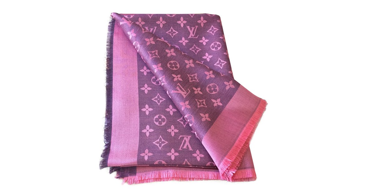 Louis Vuitton Hats Pink Dark red Wool ref.410041 - Joli Closet