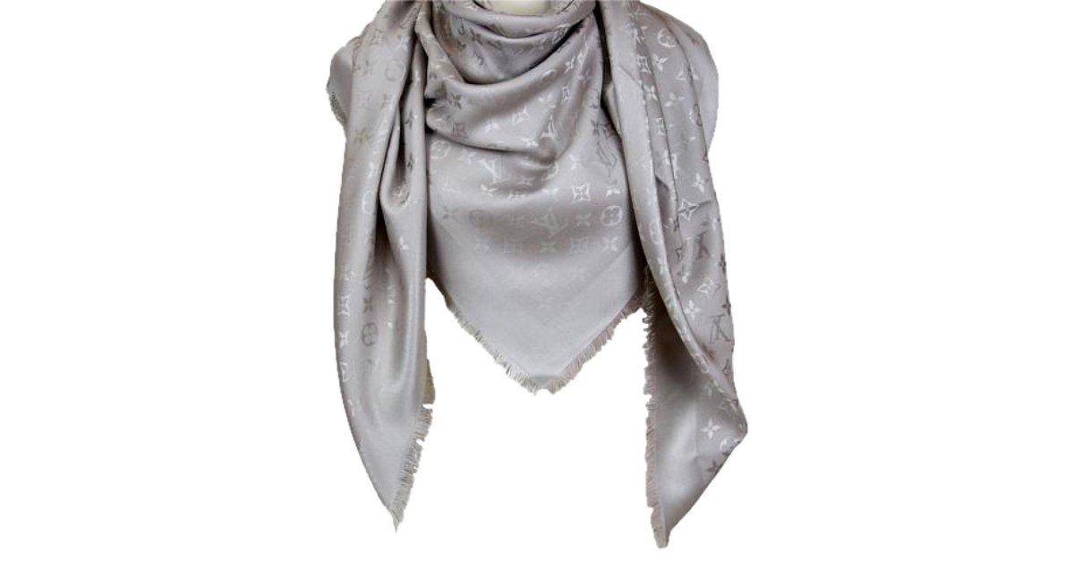Silk scarf Louis Vuitton Beige in Silk - 28835956