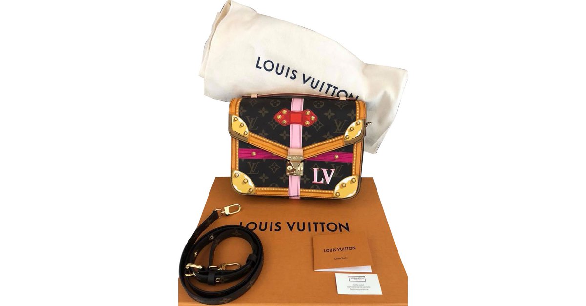 Louis Vuitton Pochette Metis Summer Trunk M43628 : : Clothing &  Accessories