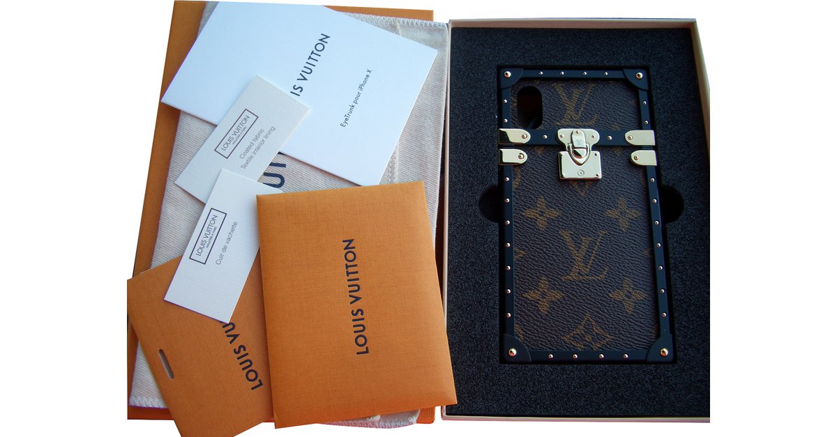 Louis Vuitton Iphone Case Brown Cloth ref.974273 - Joli Closet