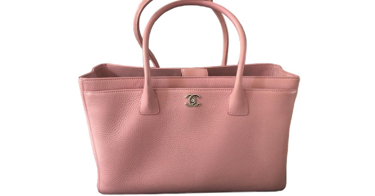 Chanel Pink Executive Cerf Tote Leather ref.88976 - Joli Closet