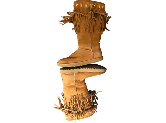 Ugg & Jimmy Choo Limited Edition Beige Nubuck ref.89349 - Joli Closet