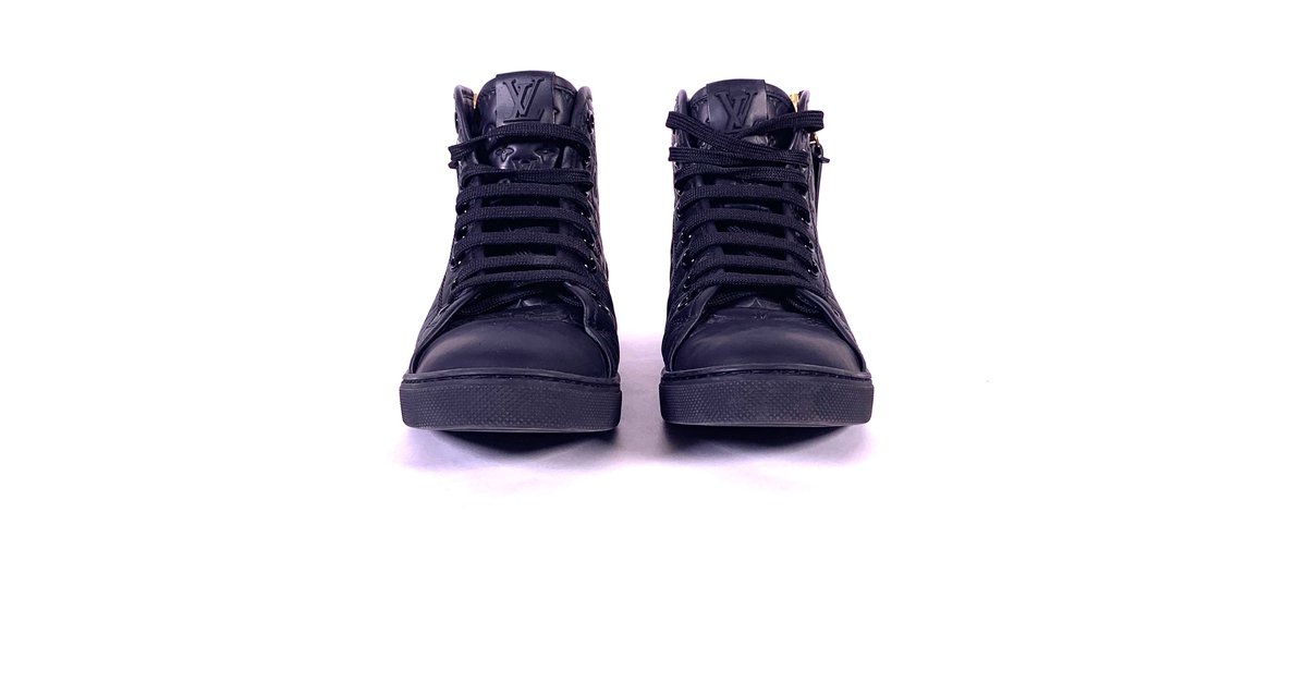 Scarpe da ginnastica Louis Vuitton 39 SNEAKERS IN PELLE NERA SCARPE IN  PELLE Nero ref.311627 - Joli Closet