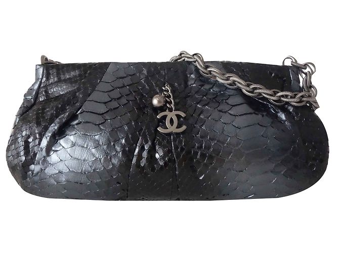 Python Chanel Pouch CHANEL PYTHON POUCH Black Grey ref.JC103647 (Sold) - Joli Closet