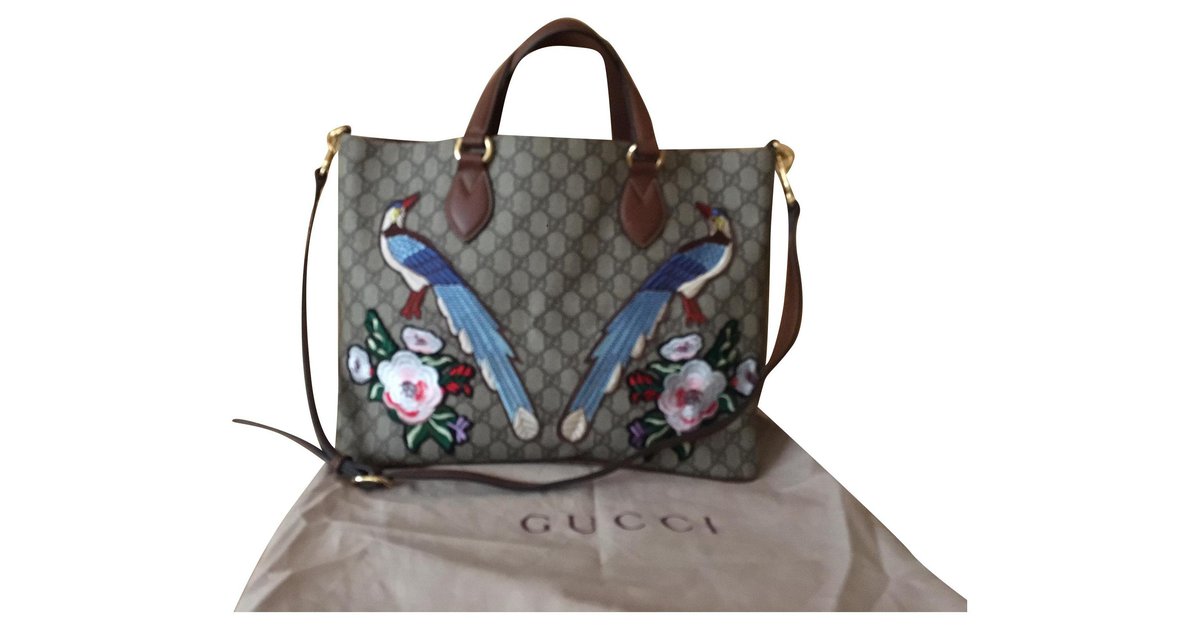 EMBROIDERED BIRD FLOWER GUCCI SOFT GG SUPREME TOTE Synthetic ref.117592 Joli Closet