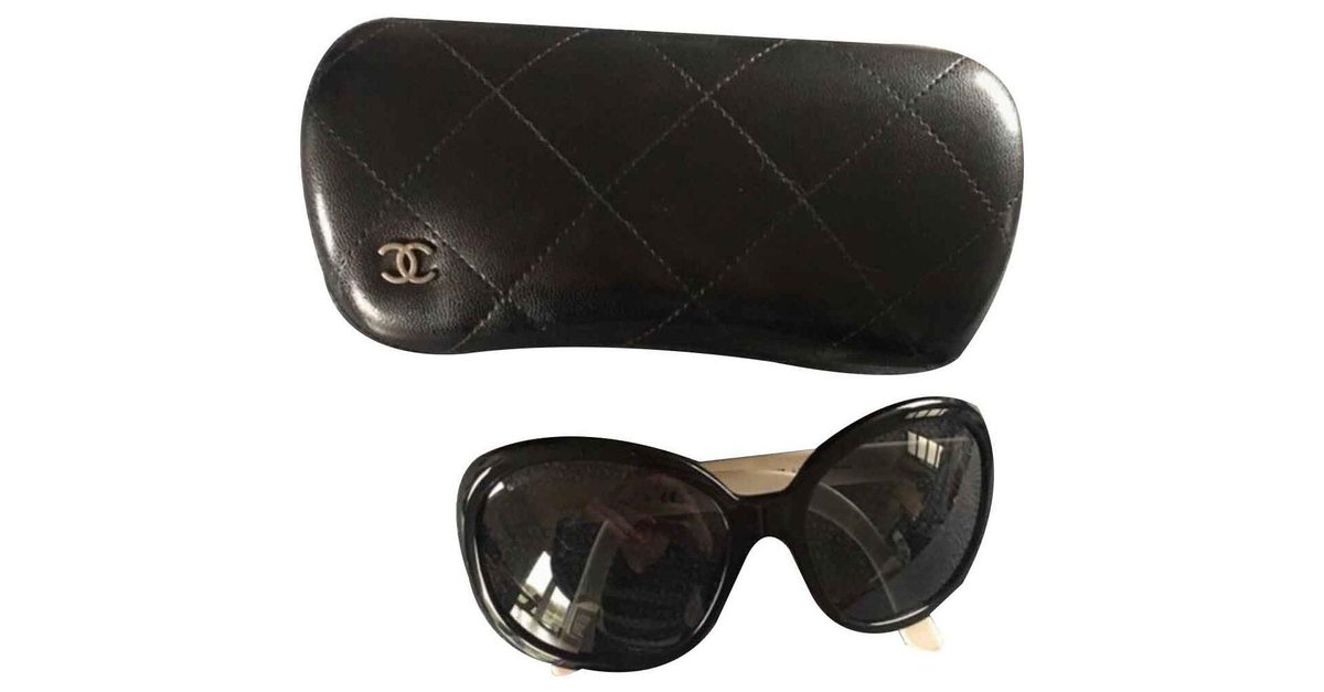 Chanel Sunglasses Black White ref.117732