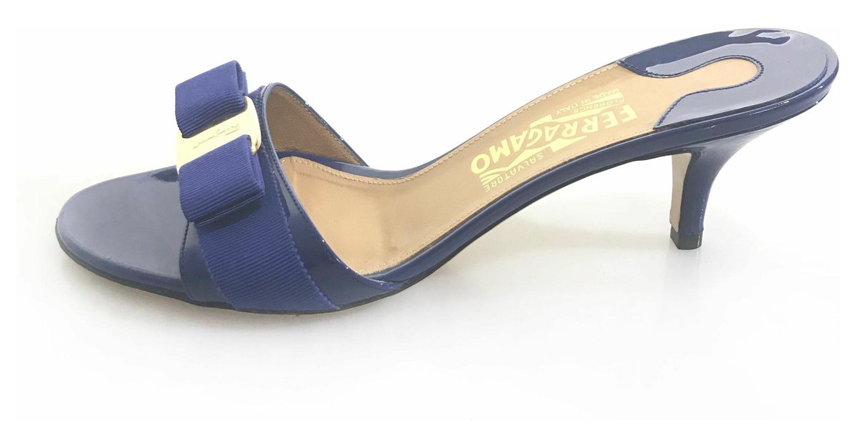 Salvatore Ferragamo Ladies Denim Navy Vara Bow Slides, Size 5.5 01D840  754050 - Shoes - Jomashop