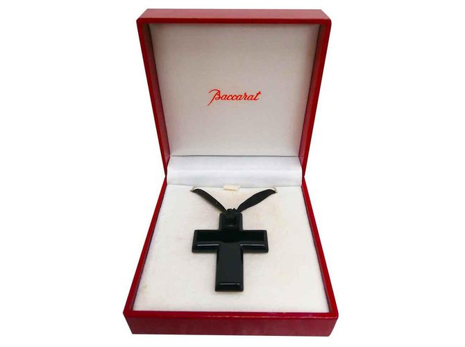 Collier Pendentif Croix En Cristal Baccarat - Couleur Parme, Fermoir Argent 925