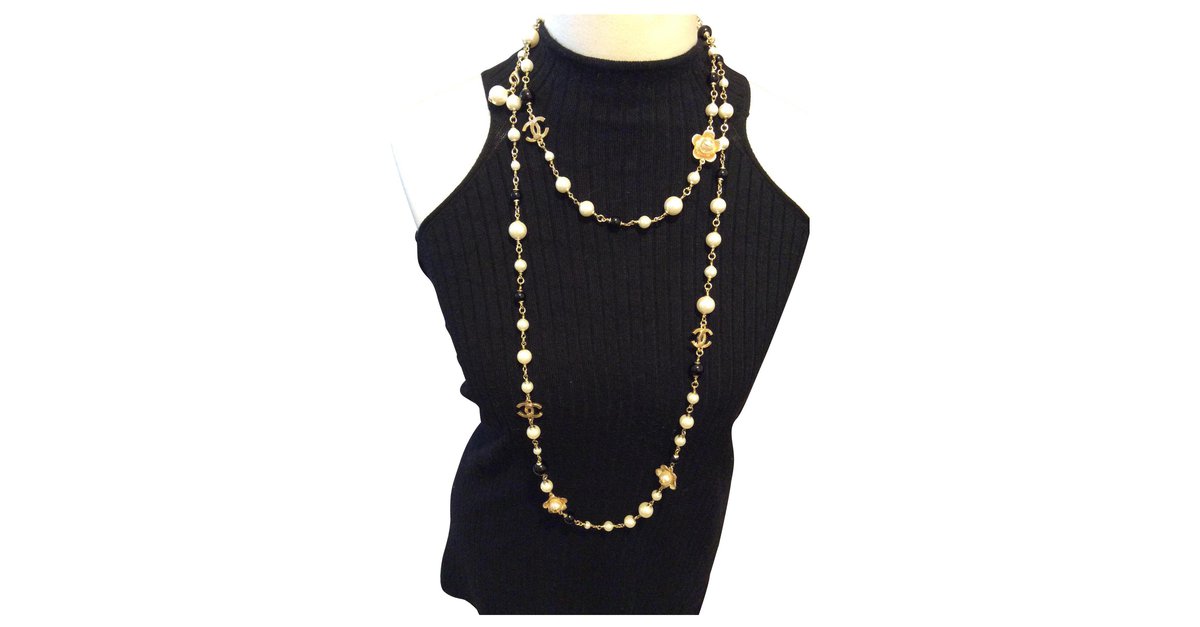Chanel Necklaces Multiple colors Mustard Pearl ref.127753 - Joli Closet