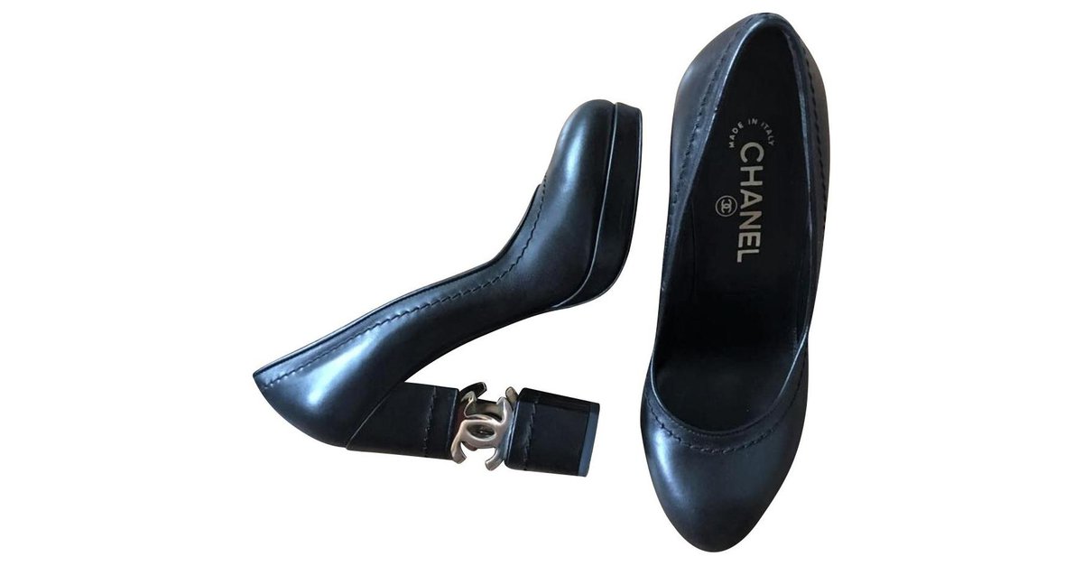 Chanel Black leather logo heels shoes   - Joli Closet