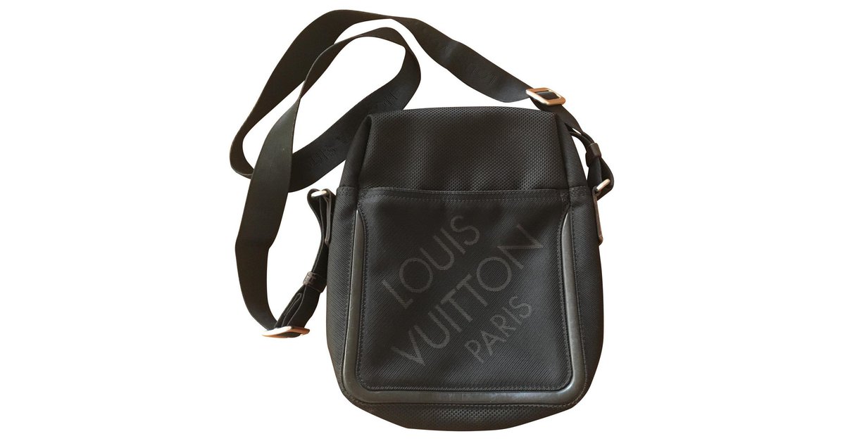 Louis Vuitton Large Bag M tote44733 Black Cloth ref.227875 - Joli Closet