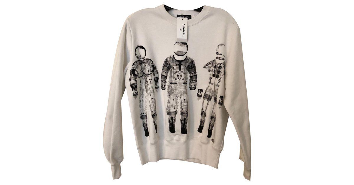 Chanel Runway Space Astronauts White Cotton Sweatshirt Size 34
