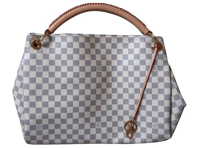 Louis Vuitton arsty kariert Aus weiß Leinwand Joli Closet - Main Image