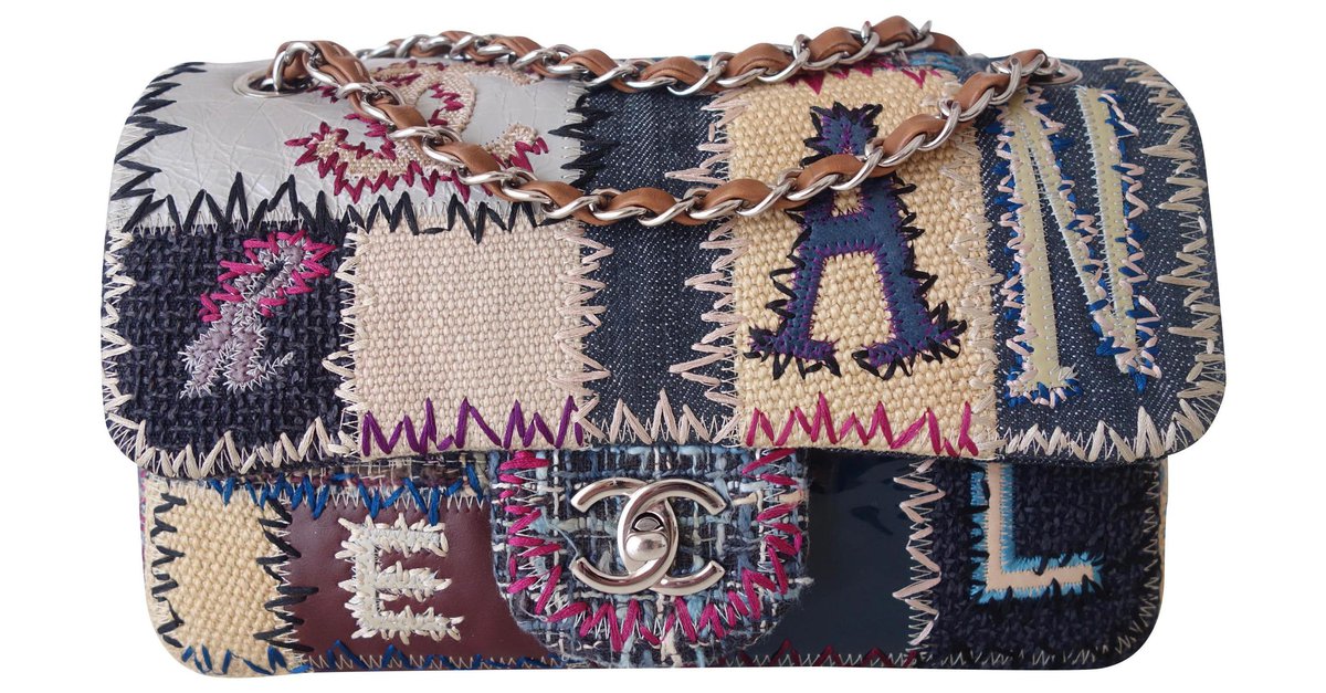 Chanel Bag charms Multiple colors Metal ref.1066542 - Joli Closet