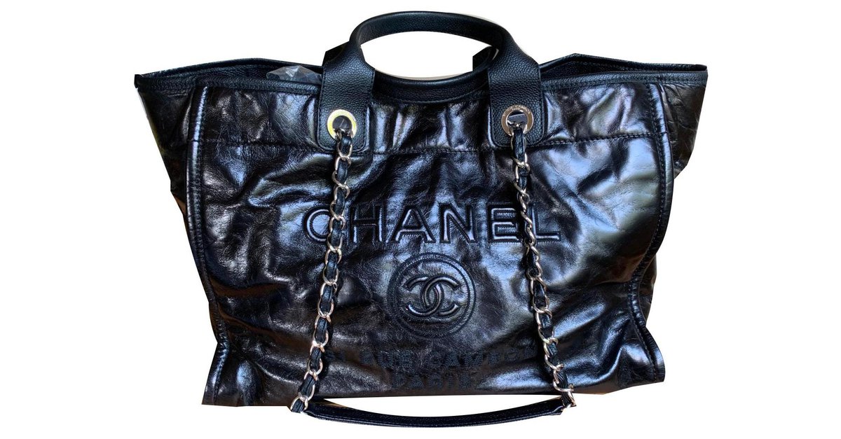 Chanel Deauville in black leather ref.143726 - Joli Closet