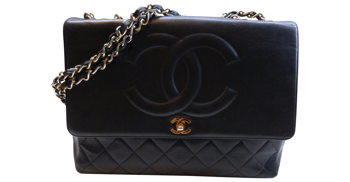 Chanel vintage bag Black Leather ref.145457