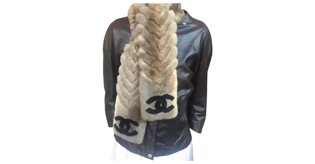 Chanel Fur scarf Beige  - Joli Closet