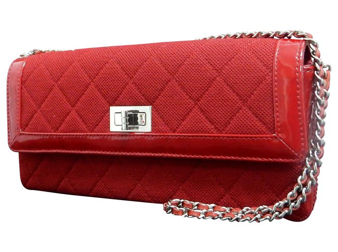 Chanel Vintage Shoulder Bag Red Cloth ref.148224 Joli Closet