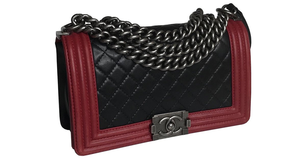 Chanel Le Boy Medium Two Colors Black Red Leather ref.148799