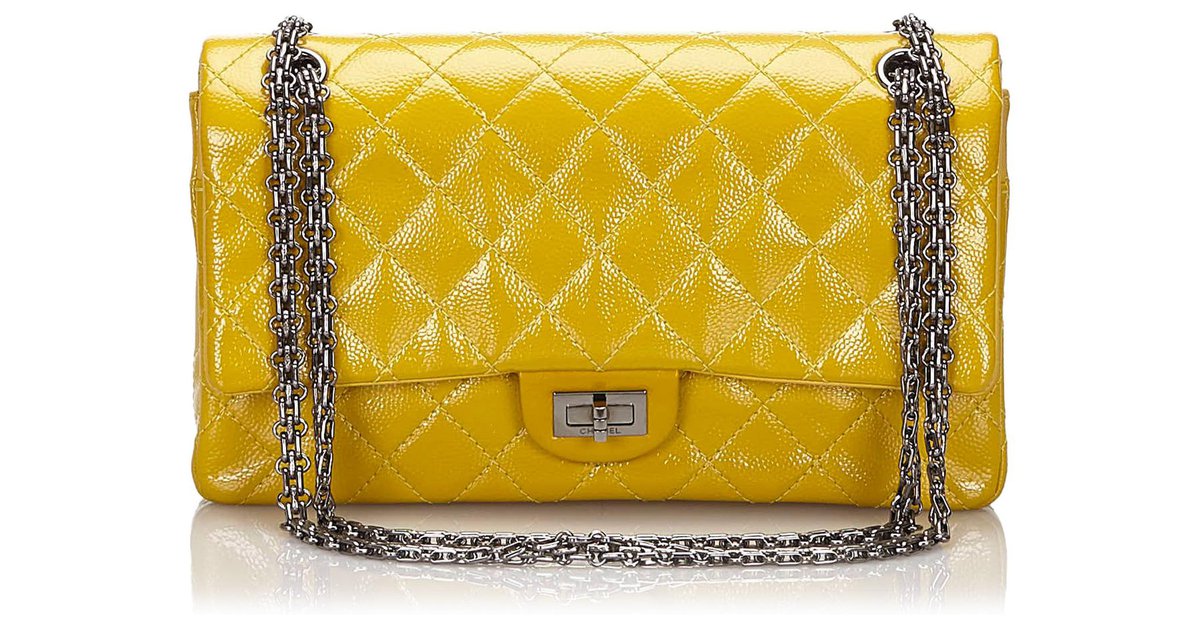 2.55 Chanel Yellow Reissue 225 Quilted Patent Leather lined Flap Bag  ref.153556 - Joli Closet