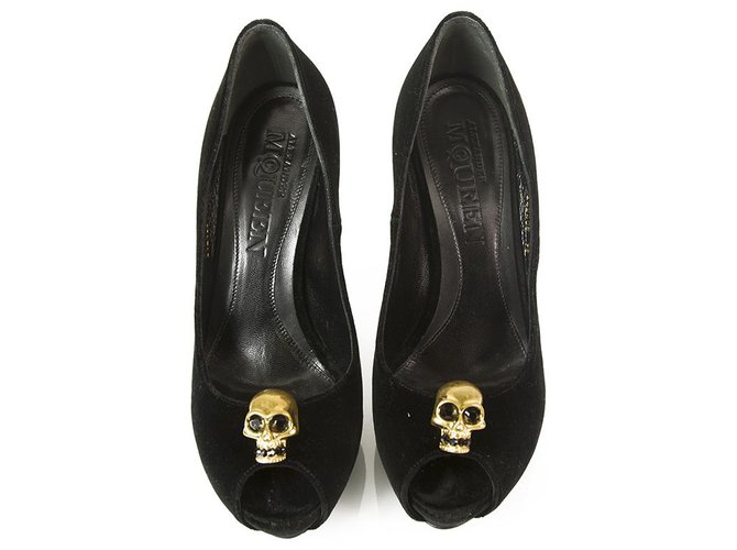 Alexander McQueen Black Velvet Sequin Goldtone Skull Peep