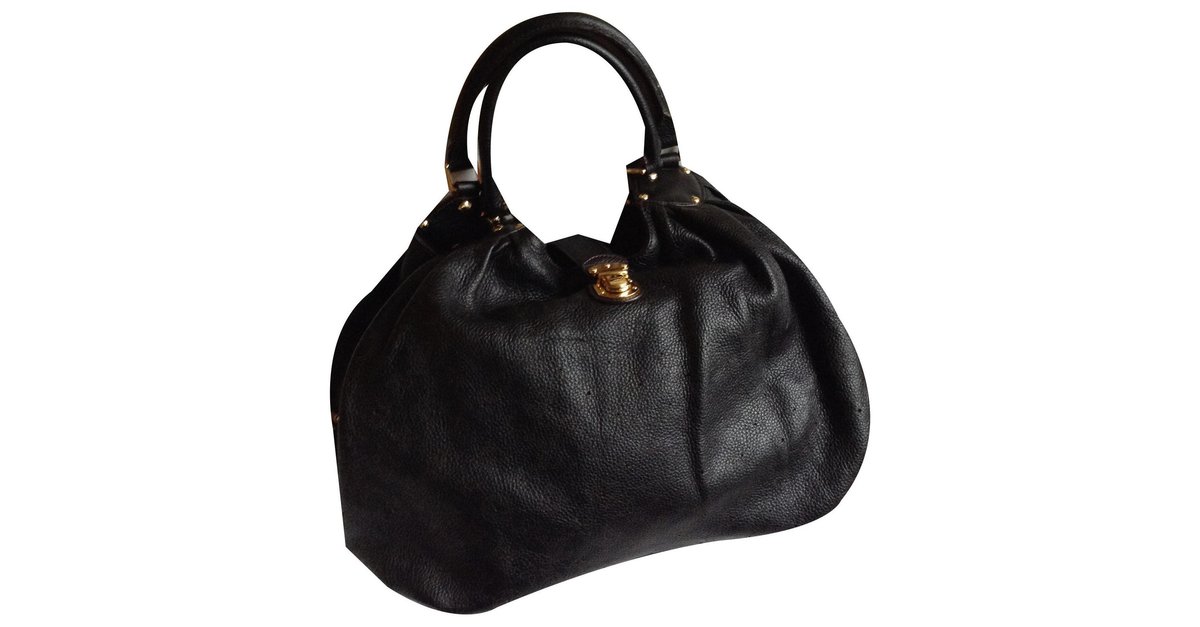 Louis Vuitton Mahina Handbags Leather Black ref.159881 - Joli Closet