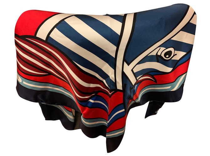 hermes giant triangle scarf
