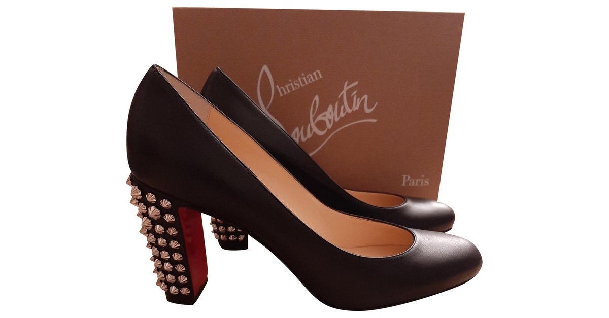 Marimalus louboutin 2025