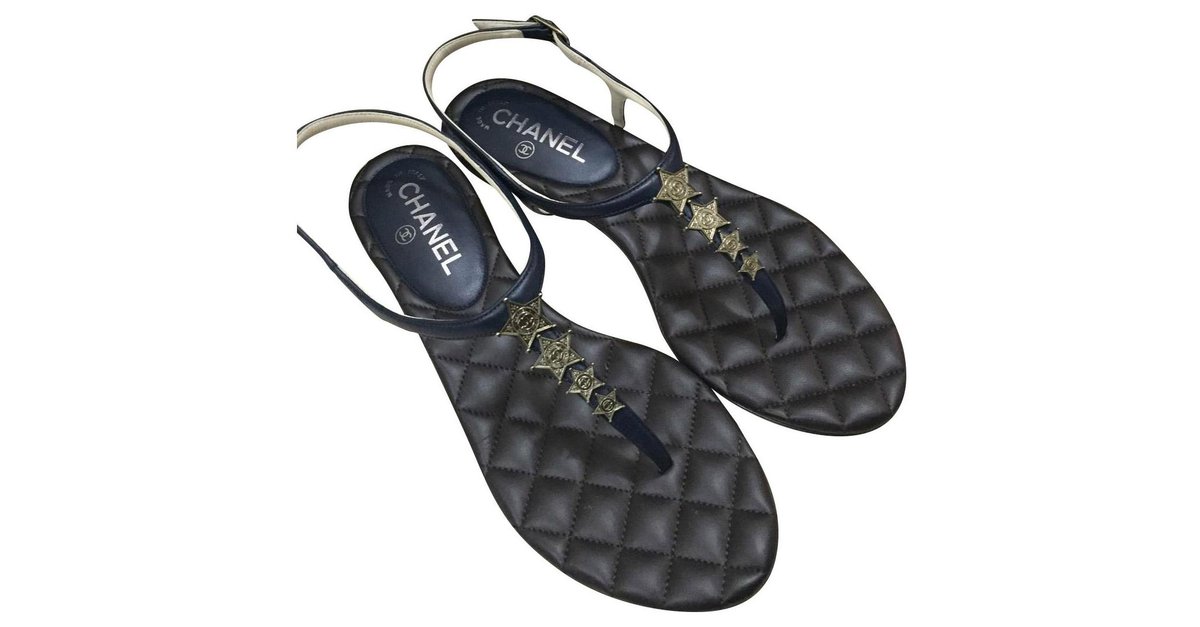 Chanel Sandals Leather ref.171875 - Joli Closet