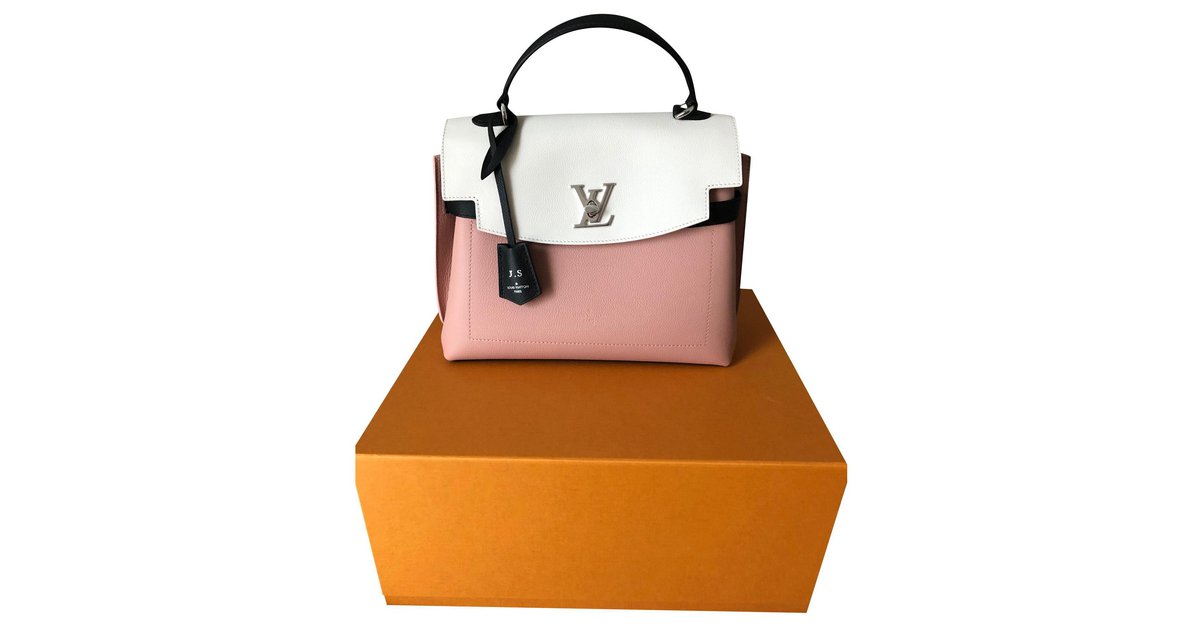 LOUIS VUITTON Lockme Ever Shoulder bag in Pink Leather Louis Vuitton