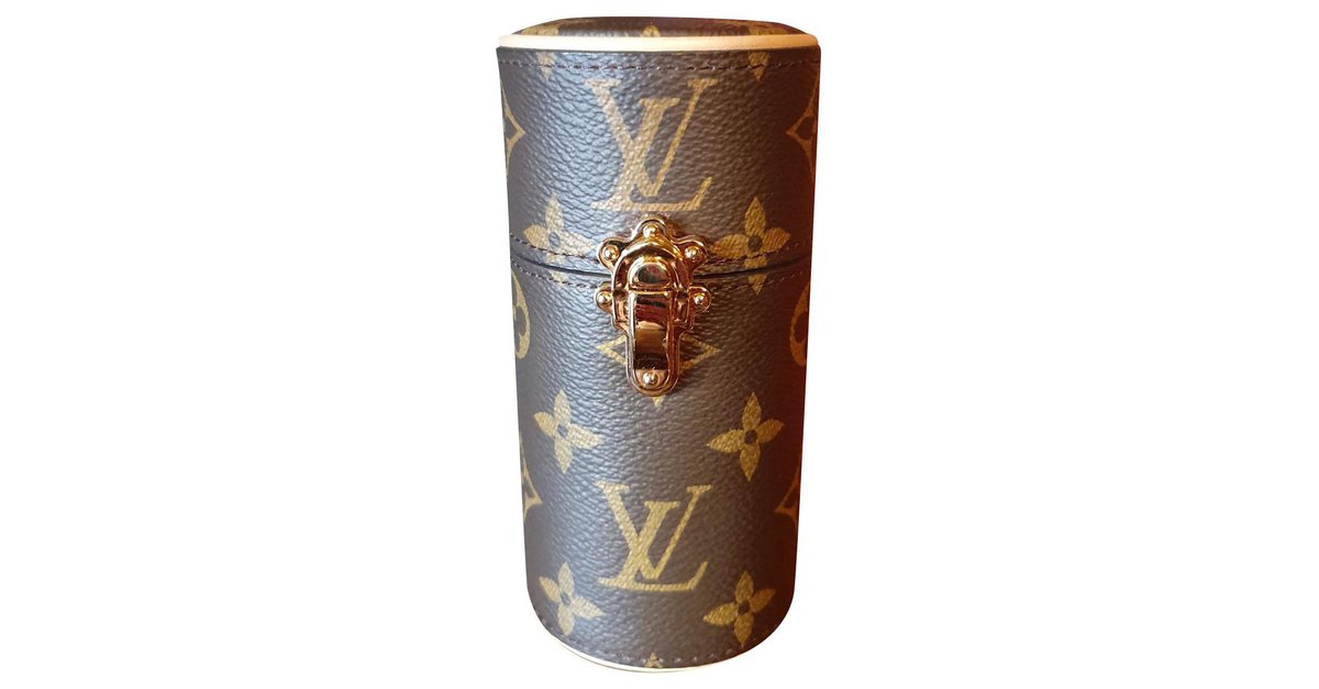 Travel case for Louis Vuitton perfume Leather Cloth ref.173297