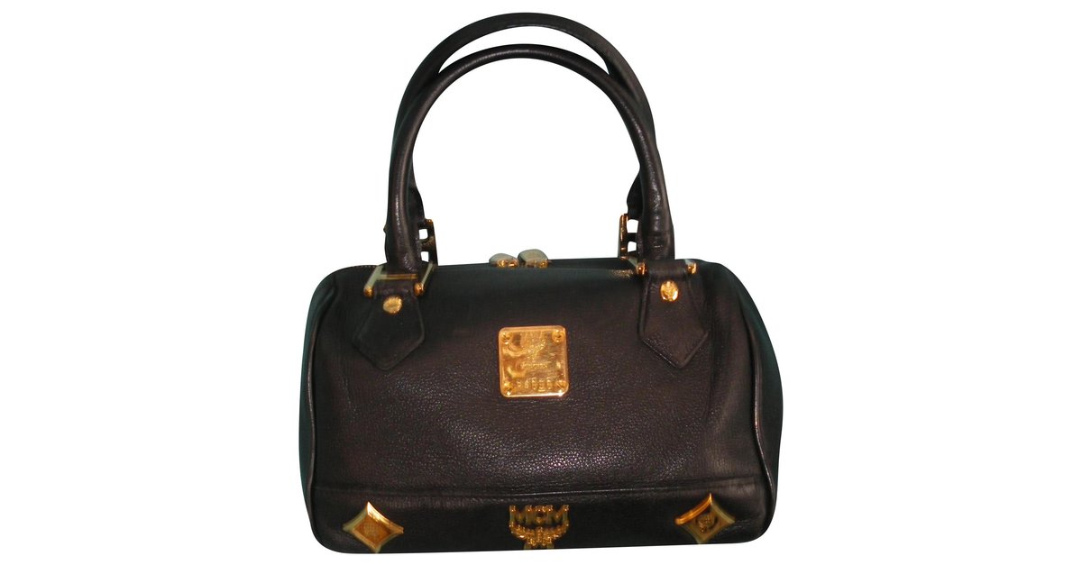 MCM Shoulder Bag Black Leather ref.247890 - Joli Closet