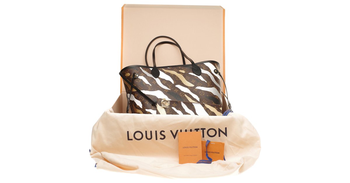 Louis Vuitton Neverfull MM limited series League of legends (LOL