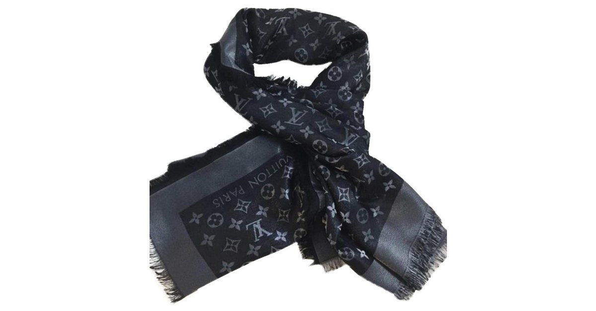 Louis Vuitton Classical Monogram Scarf Black Silk ref.49033 - Joli