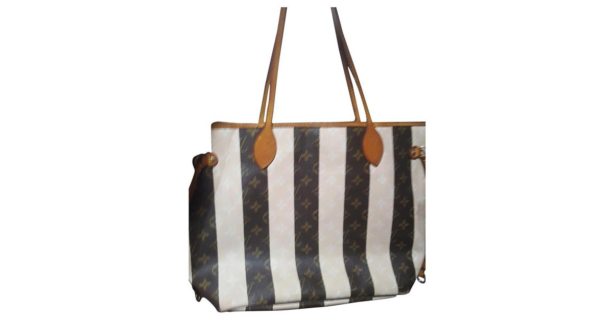 Louis Vuitton Neverfull Tote 372538