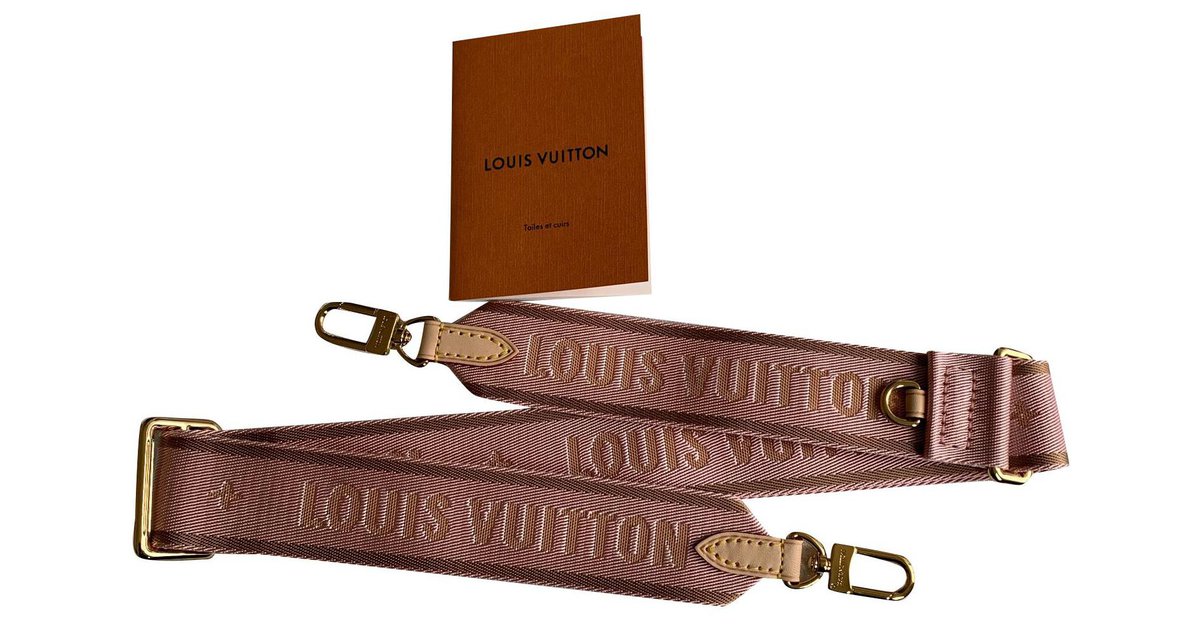Louis Vuitton Guitar strap green ref.180370 - Joli Closet
