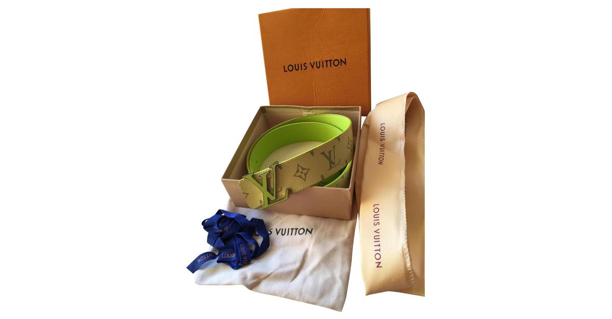 Louis Vuitton Belt Olive green Cloth ref.69331 - Joli Closet